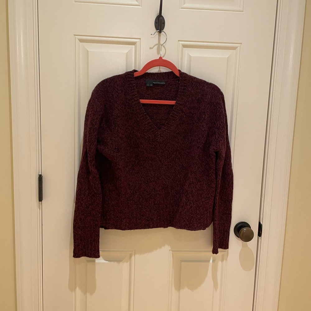 360 Cashmere Maroon Sweater